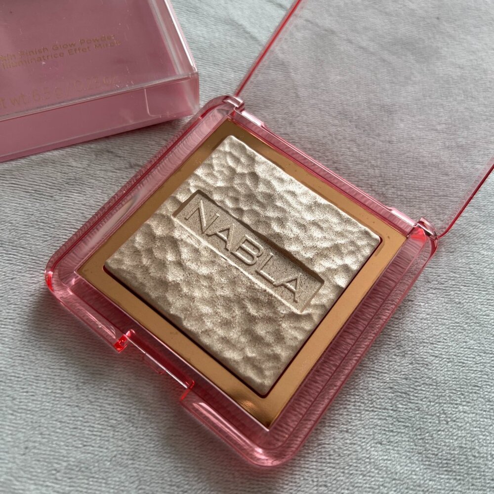 Nabla Skin Glazing Glass Skin Finish Glow Powder Highlighter - Picture 2 of 5